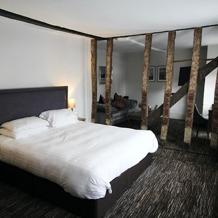 The Saracens Head Hotel Great Dunmow Bagian luar foto